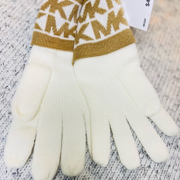 Michael Kors Gloves - Picture 1 of 5